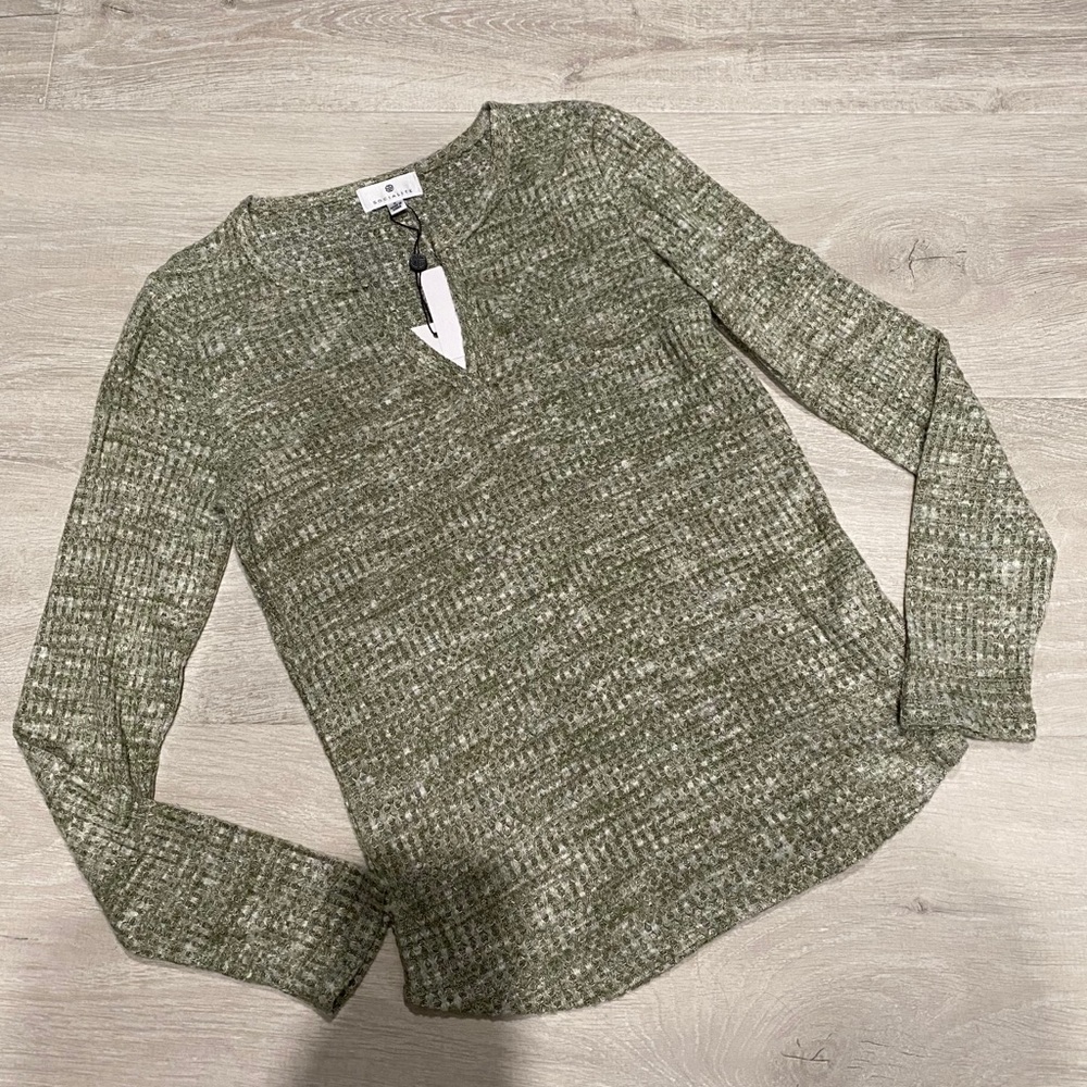 Long sleeve top
